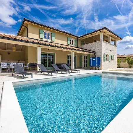 Willa Lunistra Modrušani