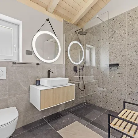 Lunistra * Modrušani